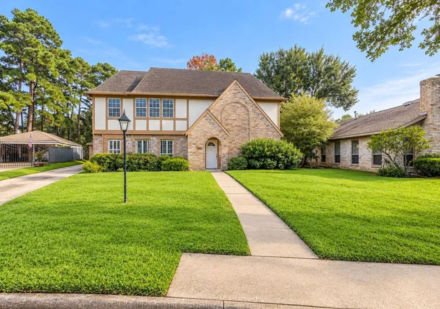 Photo 3 of Single family home for sale at 7411 Bairnsdale Ln, Houston, TX 77070 | MLS# 89782782 | Listing updated on 2026-09-09