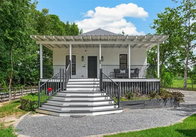 Photo 1 of Single family home for sale at 8979 Fm 359 Rd, Richmond, TX 77406 | MLS# 48791607 | Listing updated on 2026-10-09
