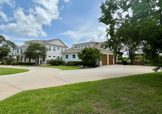Photo 1 of Single family home for sale at 11718 W Border Oak Dr, Magnolia, TX 77354 | MLS# 95884288 | Listing updated on 2026-09-25