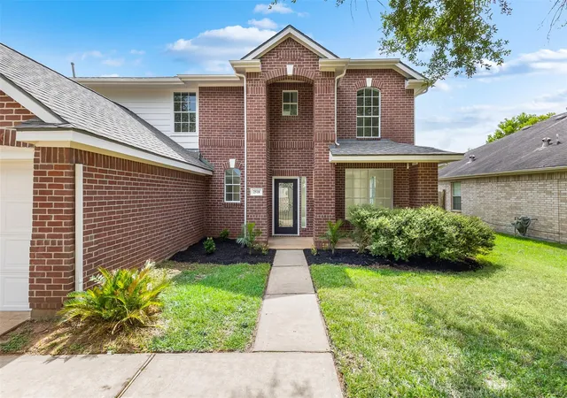 Photo 1 of Single family home for sale at 2518 Willow Springs Ln, Sugar Land, TX 77479 | MLS# 55248834 | Listing updated on 2026-09-12