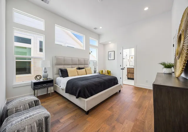Photo 4 of Single family home for sale at 303 Marcella St #K, Houston, TX 77091 | MLS# 51713166 | Listing updated on 2026-09-20