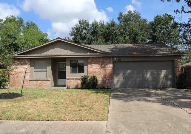 Photo 1 of Sale Pending at 22714 Braken Carter Ln, Katy, TX 77449 | MLS# 75313871 | Listing updated on 2026-10-08