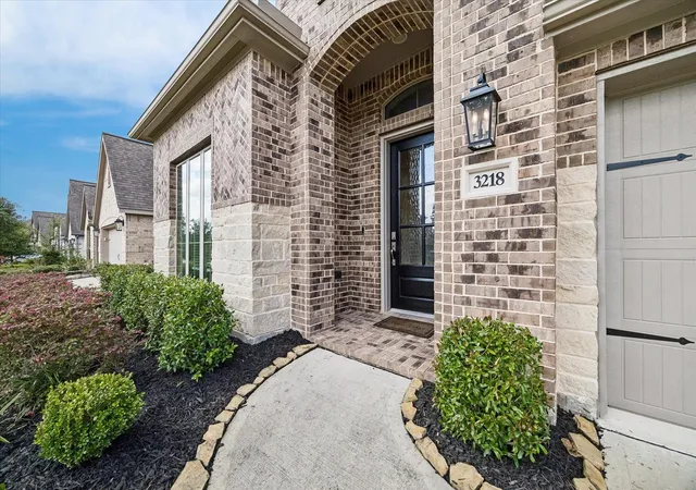 Photo 2 of Sale Pending at 3218 Bellwick Chase Ln, Porter, TX 77365 | MLS# 64189200 | Listing updated on 2026-09-25