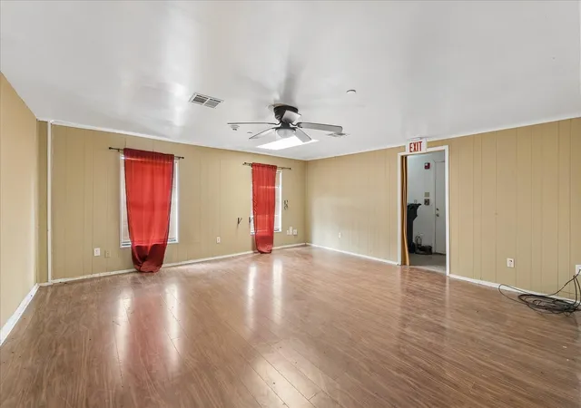 Photo 2 of Single family home for sale at 3230 Garapan St, Houston, TX 77091 | MLS# 76890301 | Listing updated on 2026-09-11