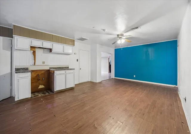 Photo 3 of Single family home for sale at 3230 Garapan St, Houston, TX 77091 | MLS# 76890301 | Listing updated on 2026-09-11