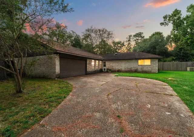 Photo 4 of Single family home for sale at 2931 Big Springs Dr, Kingwood, TX 77339 | MLS# 48097306 | Listing updated on 2026-09-19
