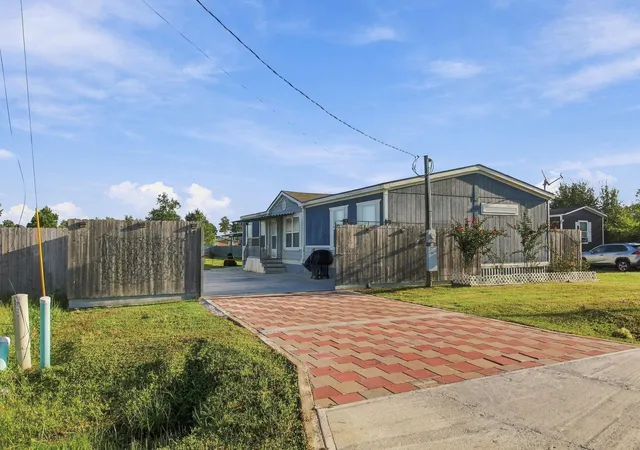 Photo 1 of Single family home for sale at 152 Road 5128, Cleveland, TX 77327 | MLS# 56924101 | Listing updated on 2026-09-17