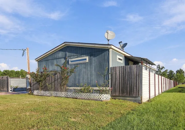 Photo 2 of Single family home for sale at 152 Road 5128, Cleveland, TX 77327 | MLS# 56924101 | Listing updated on 2026-09-17