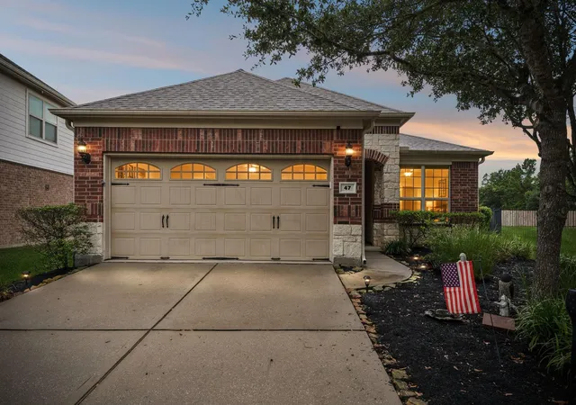 Photo 38 of Single family home for sale at 47 Canterborough Pl, Tomball, TX 77375 | MLS# 97630974 | Listing updated on 2026-09-13