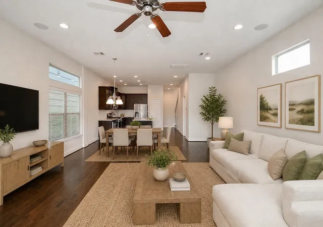 Photo 4 of Sale Pending at 814 W 26th Street #A, Houston, TX 77008 | MLS# 23238625 | Listing updated on 2026-10-08