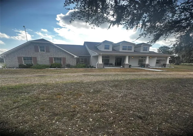 Photo 4 of Single family home for sale at 1684 Zengerle Rd, Cuero, TX 77954 | MLS# 32760616 | Listing updated on 2026-09-08