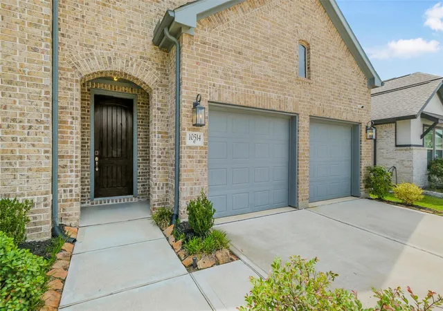 Photo 3 of Single family home for sale at 10514 Rigel Ridge Way, Richmond, TX 77406 | MLS# 90207378 | Listing updated on 2026-09-15