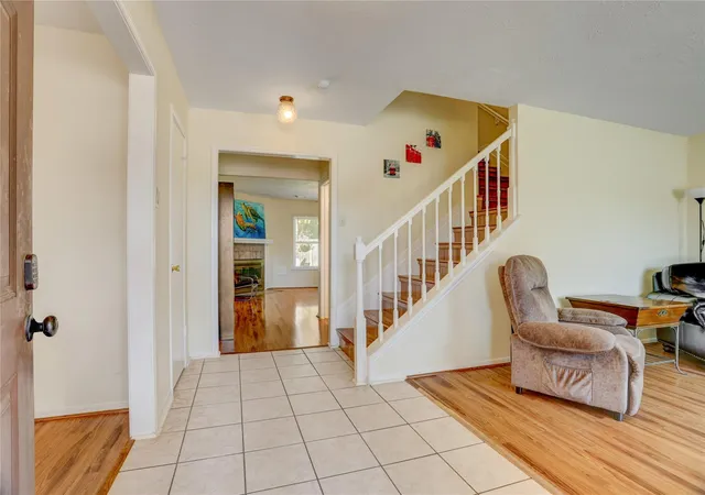 Photo 3 of Single family home for sale at 2513 Hadley Cir, Sugar Land, TX 77478 | MLS# 22466576 | Listing updated on 2026-10-04