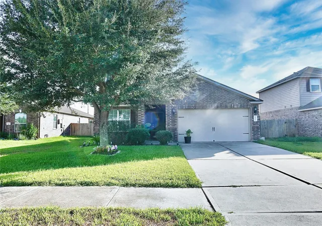 Photo 2 of Single family home for sale at 6926 Chessgate Fls Ln, Richmond, TX 77469 | MLS# 47532874 | Listing updated on 2026-09-26