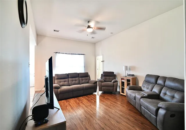Photo 3 of Single family home for sale at 6926 Chessgate Fls Ln, Richmond, TX 77469 | MLS# 47532874 | Listing updated on 2026-09-26