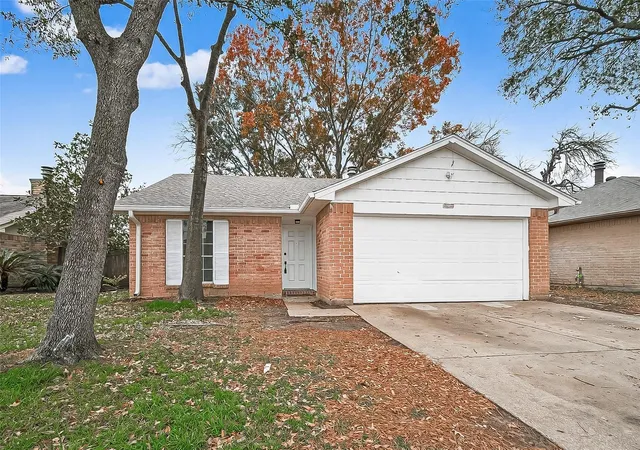 Photo 1 of Single family home for sale at 16235 La Terra Dr, Houston, TX 77083 | MLS# 11241453 | Listing updated on 2026-09-06