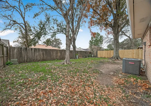Photo 4 of Single family home for sale at 16235 La Terra Dr, Houston, TX 77083 | MLS# 11241453 | Listing updated on 2026-09-06
