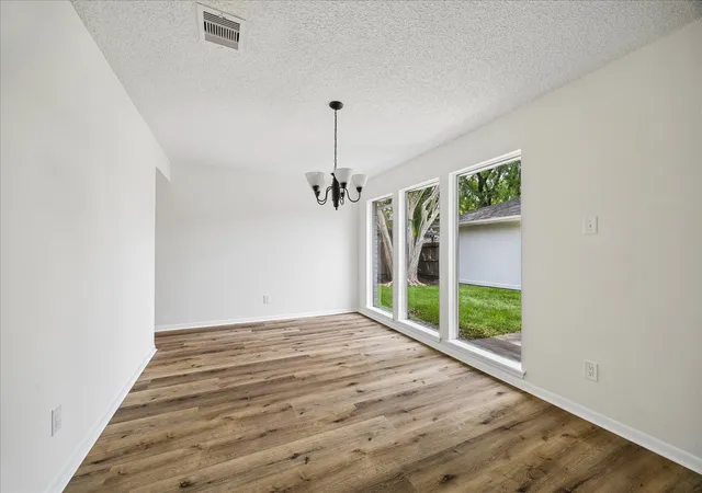 Photo 3 of Single family home for sale at 15918 Brookford Dr, Houston, TX 77059 | MLS# 39597621 | Listing updated on 2026-09-20