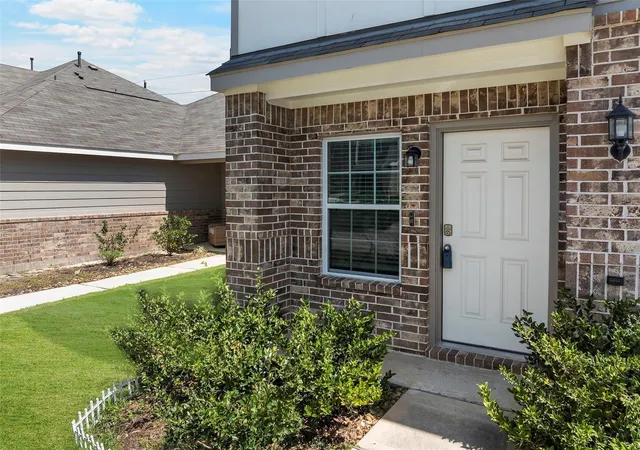 Photo 2 of Single family home for sale at 23646 Goodfellow Dr, Spring, TX 77373 | MLS# 42572234 | Listing updated on 2026-09-04