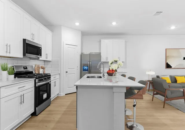 Photo 4 of Single family home for sale at 3514 Wild Mustang St, League City, TX 77511 | MLS# 17610519 | Listing updated on 2026-10-08