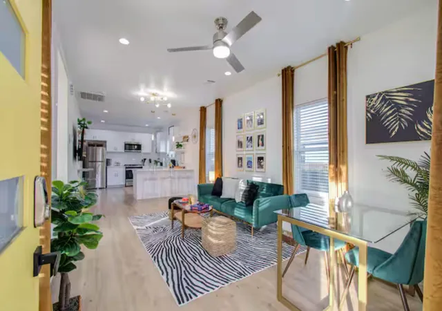 Photo 3 of Single family home for sale at 1415 E 31st Street, Houston, TX 77022 | MLS# 47309571 | Listing updated on 2026-10-08