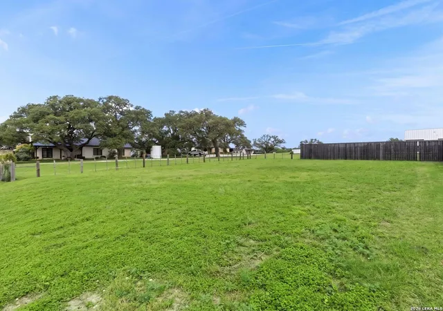 Photo 4 of Land for sale at 102 Chama Dr, Boerne, TX 78006 | MLS# 91724010 | Listing updated on 2026-09-02