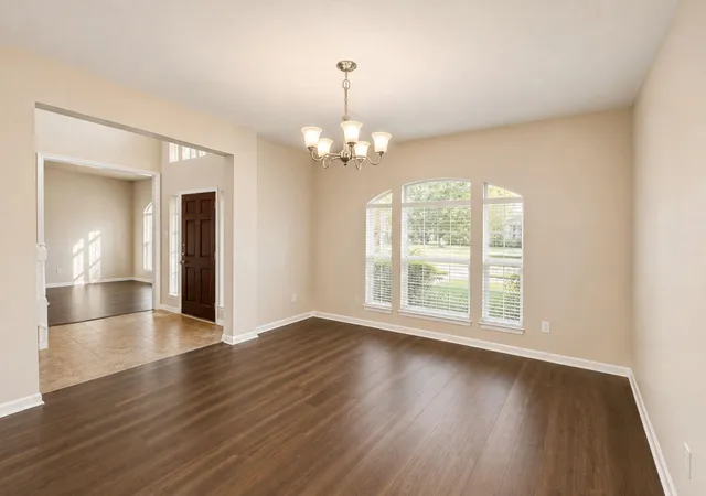 Photo 4 of Single family home for sale at 501 Falcon Lake Dr, Friendswood, TX 77546 | MLS# 84138506 | Listing updated on 2026-09-26