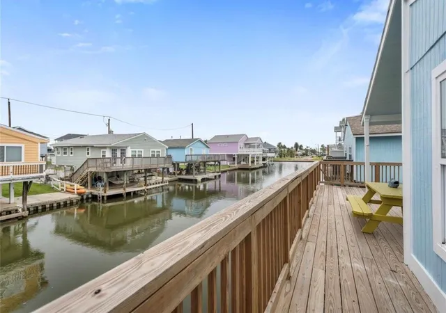 Photo 1 of Single family home for sale at 16710 Montego Way, Galveston, TX 77554 | MLS# 71285215 | Listing updated on 2026-09-21