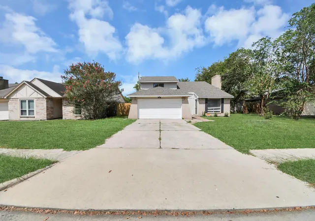 Photo 3 of Single family home for sale at 24230 Azure Sky Dr, Spring, TX 77373 | MLS# 42929414 | Listing updated on 2026-10-16