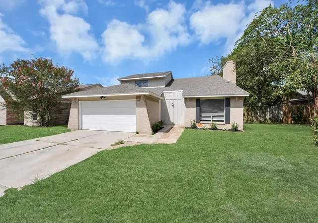 Photo 3 of Single family home for sale at 24230 Azure Sky Dr, Spring, TX 77373 | MLS# 42929414 | Listing updated on 2026-10-16