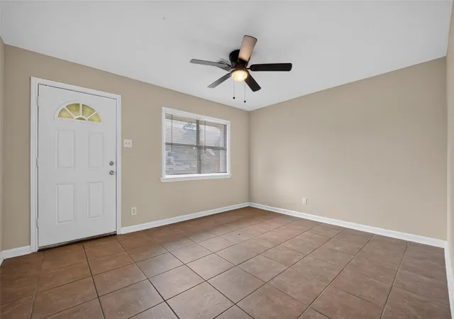 Photo 3 of Single family home for sale at 3119 Brea Crst St, Houston, TX 77093 | MLS# 64844704 | Listing updated on 2026-09-05