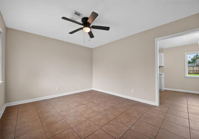 Photo 4 of Single family home for sale at 3119 Brea Crst St, Houston, TX 77093 | MLS# 64844704 | Listing updated on 2026-09-05
