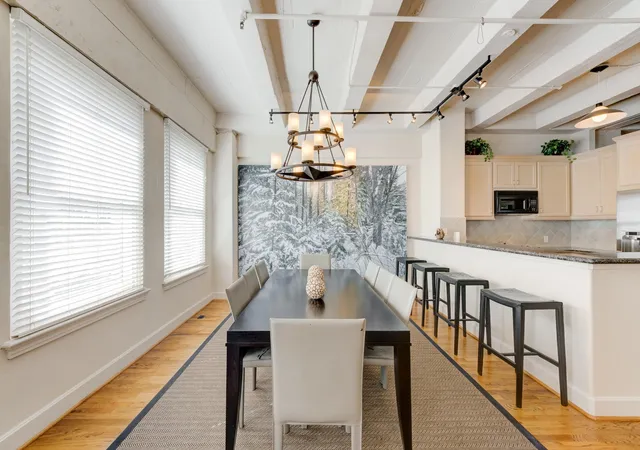 Photo 3 of Condo for sale at 1120 Texas St #5D, Houston, TX 77002 | MLS# 27619658 | Listing updated on 2026-09-04