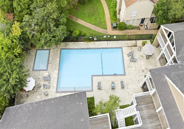 Photo 2 of Condo for sale at 2100 Tanglewilde St #629, Houston, TX 77063 | MLS# 43598648 | Listing updated on 2026-09-09