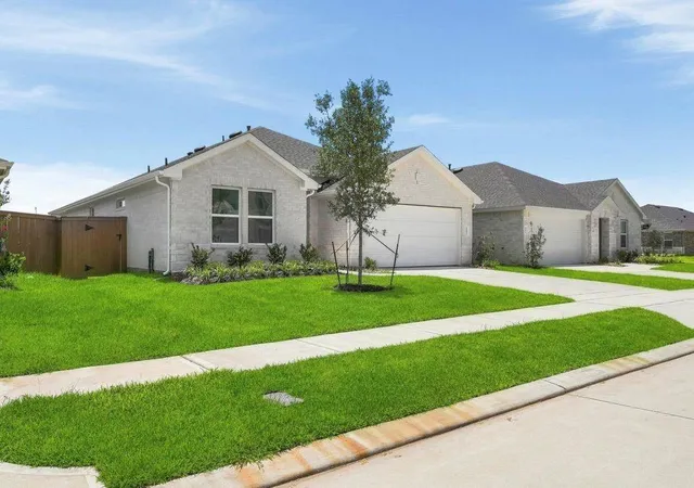 Photo 2 of Single family home for sale at 22023 Vernazza Bend Dr, Hockley, TX 77447 | MLS# 98729580 | Listing updated on 2026-10-20