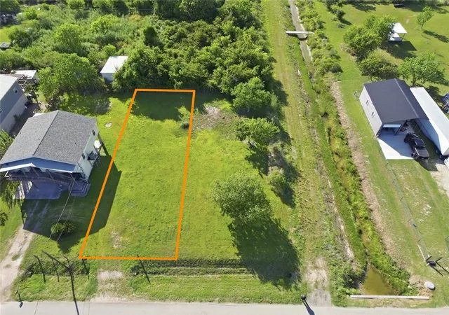 Photo 2 of Land for sale at Lots 31 32 Blk 90 16th St, San Leon, TX 77539 | MLS# 28239616 | Listing updated on 2026-09-15