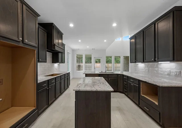 Photo 3 of Single family home for sale at 3210 Elm Bough Ct, Conroe, TX 77301 | MLS# 94339768 | Listing updated on 2026-09-20