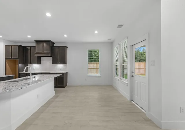 Photo 4 of Single family home for sale at 3210 Elm Bough Ct, Conroe, TX 77301 | MLS# 94339768 | Listing updated on 2026-09-20