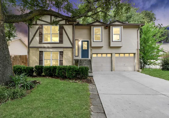 Photo 1 of Single family home for sale at 7023 Foxmont Ln, Humble, TX 77338 | MLS# 98059770 | Listing updated on 2026-09-13