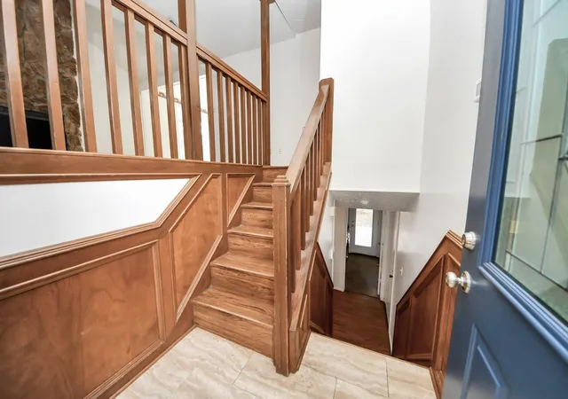 Photo 3 of Single family home for sale at 7023 Foxmont Ln, Humble, TX 77338 | MLS# 98059770 | Listing updated on 2026-09-13