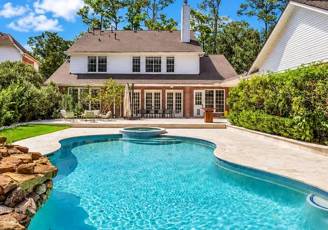 Photo 2 of Single family home for sale at 23 E Shady Ln #A, Houston, TX 77063 | MLS# 16113282 | Listing updated on 2026-09-23