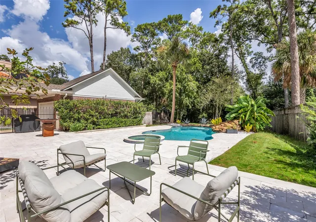 Photo 3 of Single family home for sale at 23 E Shady Ln #A, Houston, TX 77063 | MLS# 16113282 | Listing updated on 2026-09-23