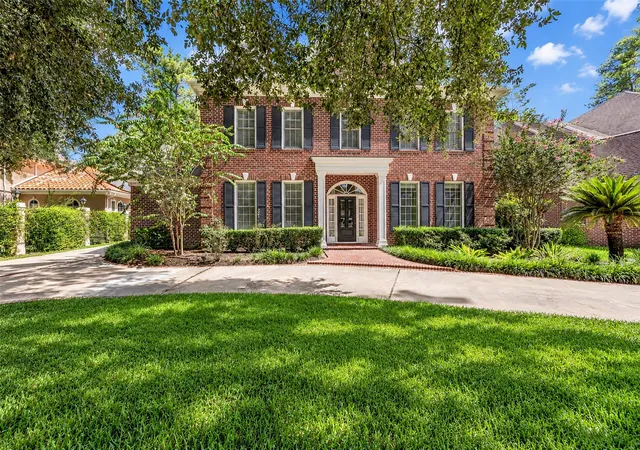 Photo 4 of Single family home for sale at 23 E Shady Ln #A, Houston, TX 77063 | MLS# 16113282 | Listing updated on 2026-09-23