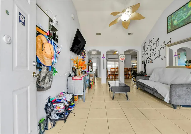 Photo 4 of Single family home for sale at 5301 Rio San Juan St, Rosharon, TX 77583 | MLS# 5868873 | Listing updated on 2026-10-08
