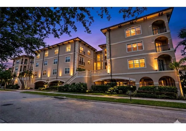 Condo for sale at 7134 Mapleridge St #3F, Houston, TX 77081 | MLS# 12339956