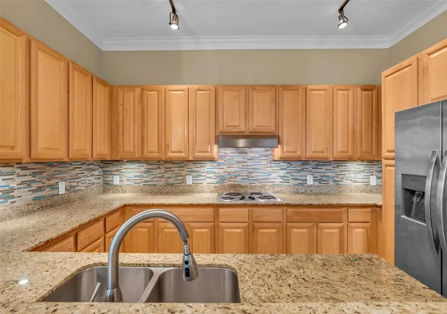 Photo 3 of Condo for sale at 7134 Mapleridge St #3F, Houston, TX 77081 | MLS# 12339956 | Listing updated on 2026-09-08