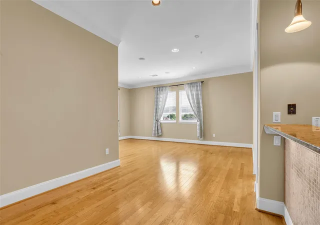 Photo 3 of Condo for sale at 7134 Mapleridge St #3F, Houston, TX 77081 | MLS# 12339956 | Listing updated on 2026-09-08