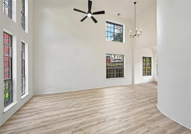 Photo 3 of Single family home for sale at 16027 Lakestone Dr, Tomball, TX 77377 | MLS# 77735633 | Listing updated on 2026-09-13