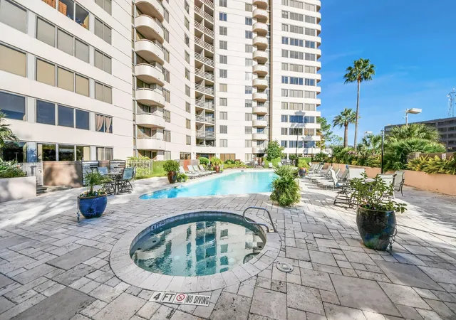 Photo 4 of Condo for sale at 3525 Sage Rd #1503, Houston, TX 77056 | MLS# 59877769 | Listing updated on 2026-09-24