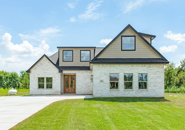Photo 3 of Single family home for sale at 33111 Amberjack Dr, Richwood, TX 77515 | MLS# 26269900 | Listing updated on 2026-09-16